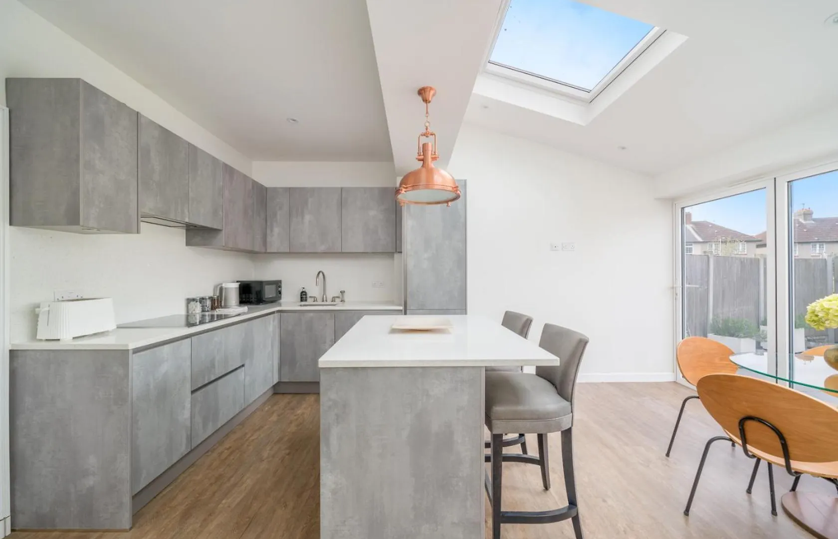 Urban Escape - Spacious 3-Bedroom Home Close To Canary Wharf Londyn Dom wakacyjny