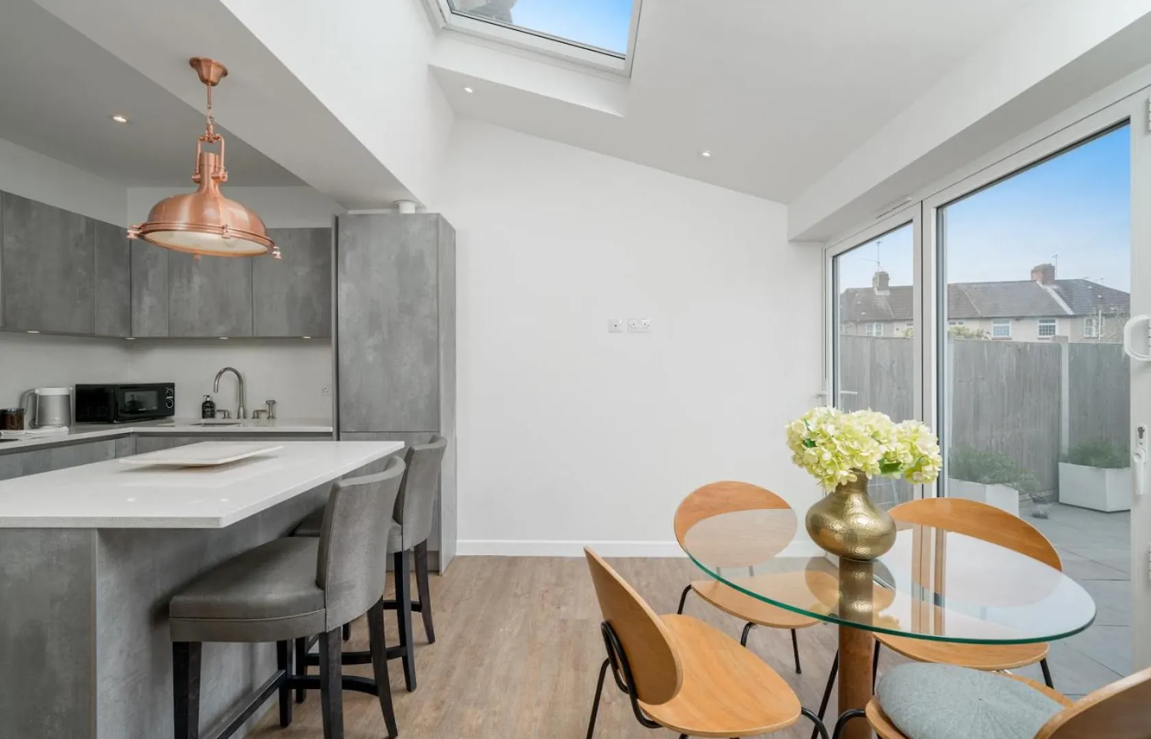 Urban Escape - Spacious 3-Bedroom Home Close To Canary Wharf لندن 0*,