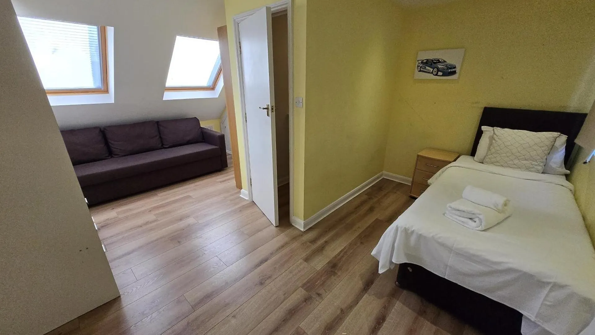 Urban Escape - Spacious 3-Bedroom Home Close To Canary Wharf لندن بيت للعطل